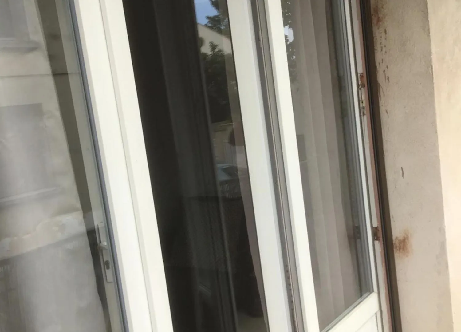 Ayoug Chambre Individuelle Chez Habitat Carpentras Homestay