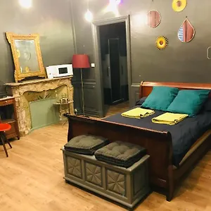 Privée Totalement Indépendante Au Cœur De La Carpentras